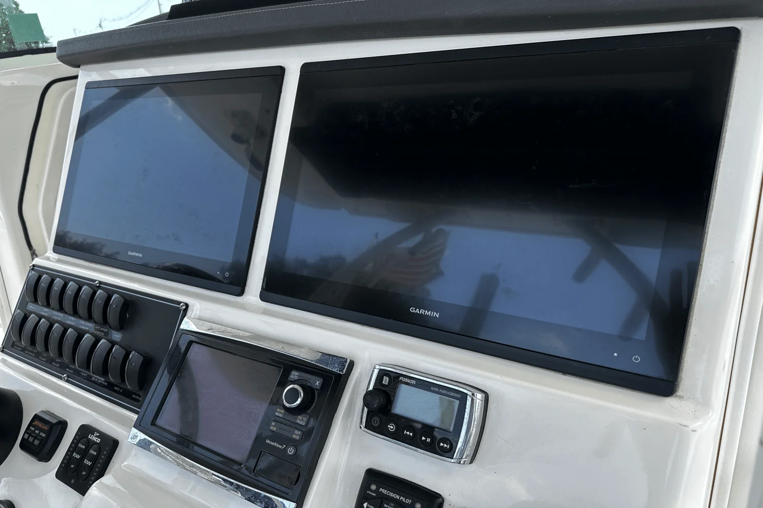 2016 Boston Whaler 370 OUTRAGE Image Thumbnail #25