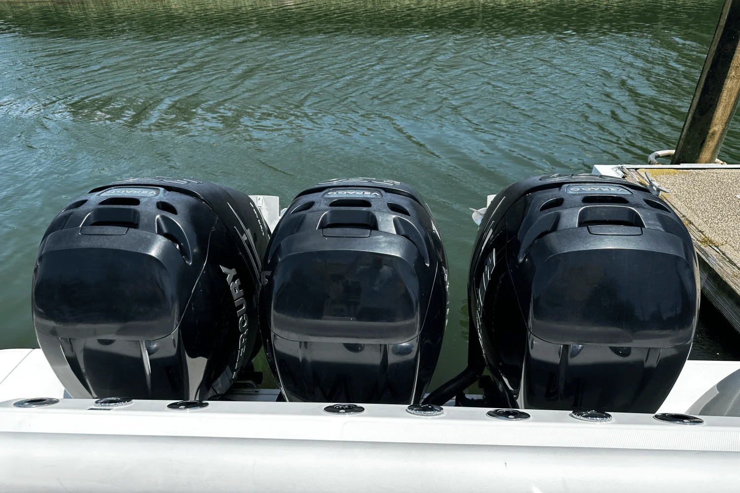 2016 Boston Whaler 370 OUTRAGE Image Thumbnail #10