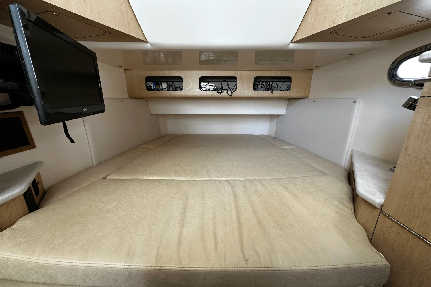 2016 Boston Whaler 370 OUTRAGE Image Thumbnail #31