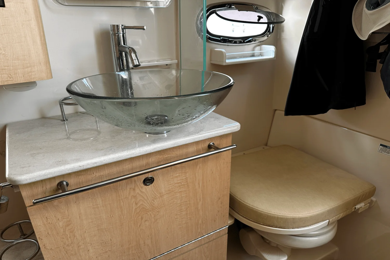 2016 Boston Whaler 370 OUTRAGE Image Thumbnail #32