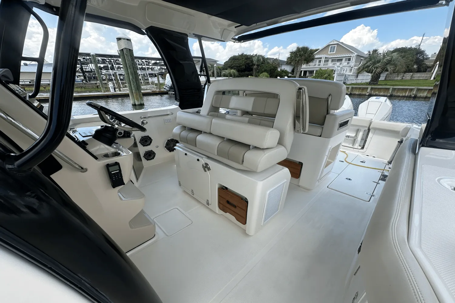 2023 Boston Whaler 350 REALM Image Thumbnail #13