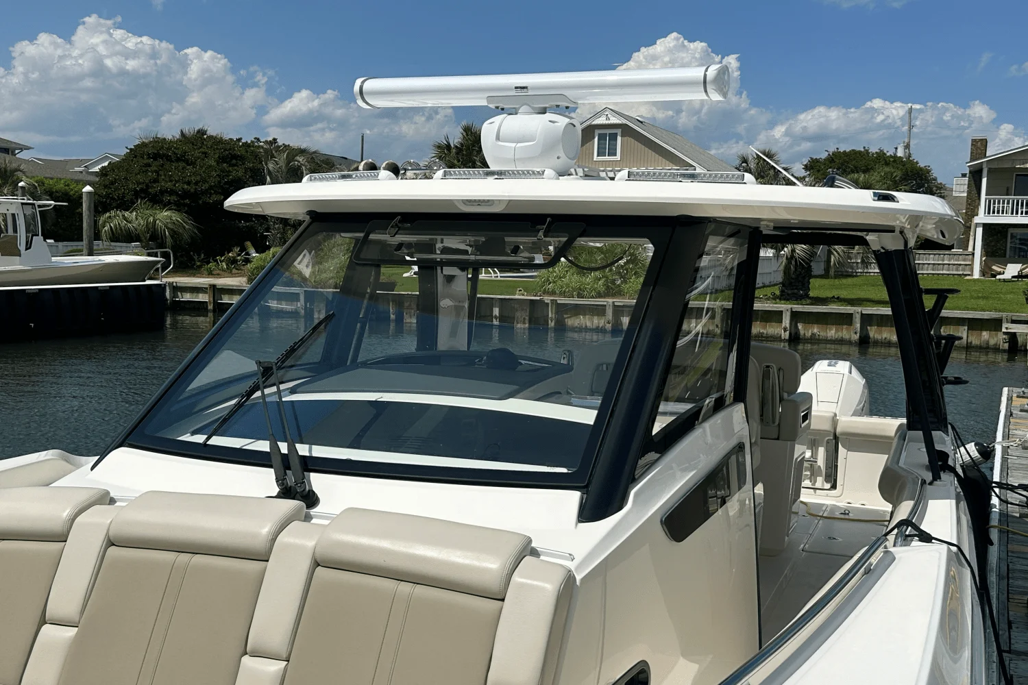 2023 Boston Whaler 350 REALM Image Thumbnail #11
