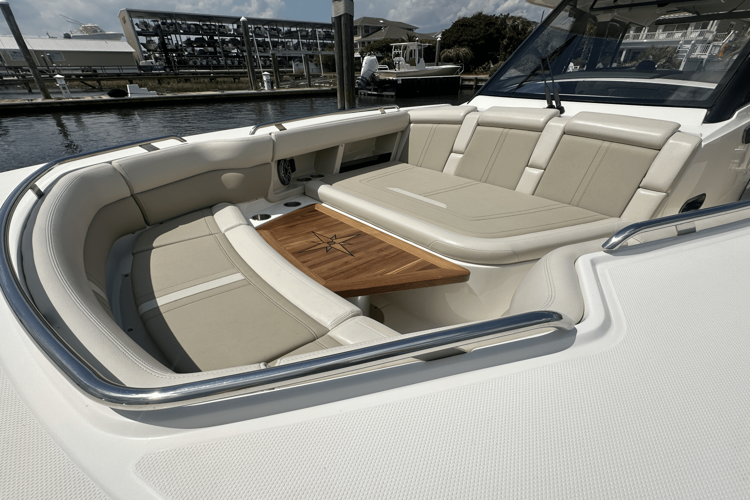 2023 Boston Whaler 350 REALM Image Thumbnail #10