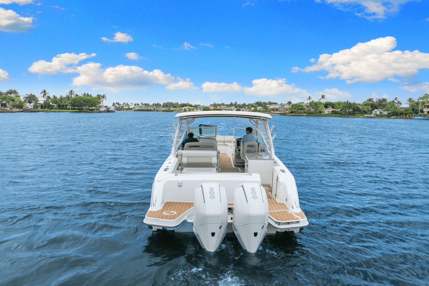 2023 Boston Whaler 320 VANTAGE Image Thumbnail #6