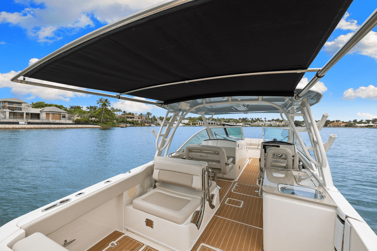 2023 Boston Whaler 320 VANTAGE Image Thumbnail #44