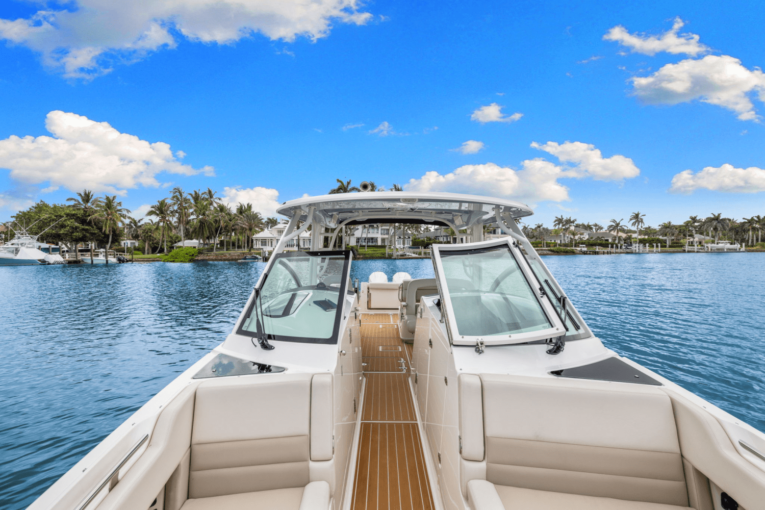 2023 Boston Whaler 320 VANTAGE Image Thumbnail #26