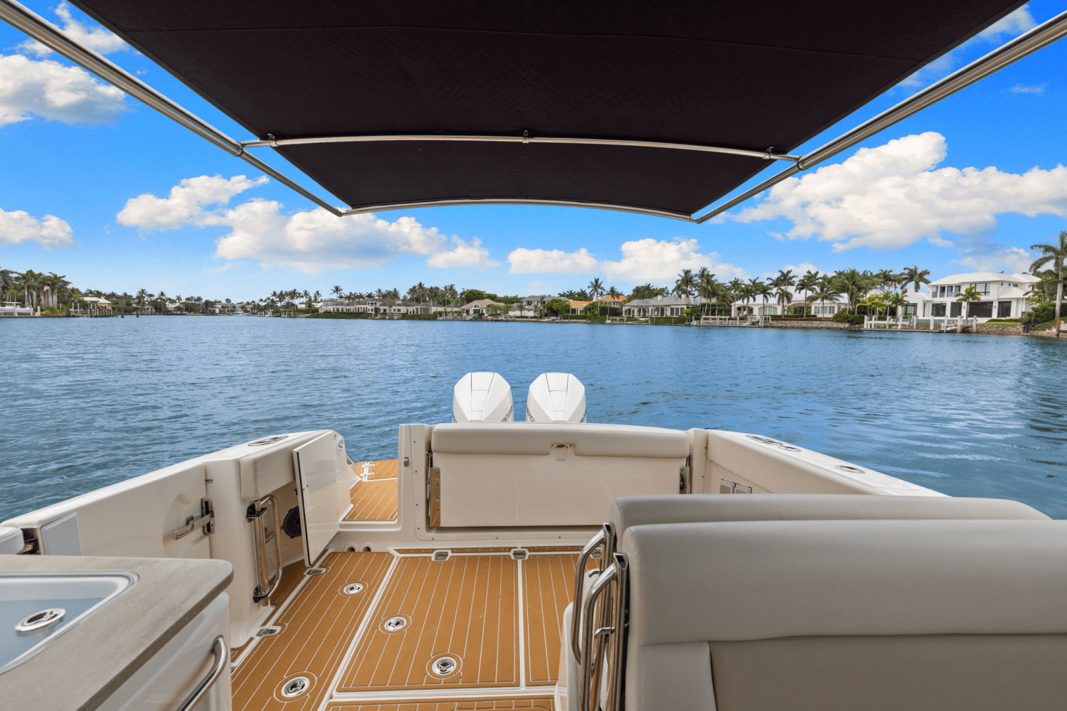 2023 Boston Whaler 320 VANTAGE Image Thumbnail #42