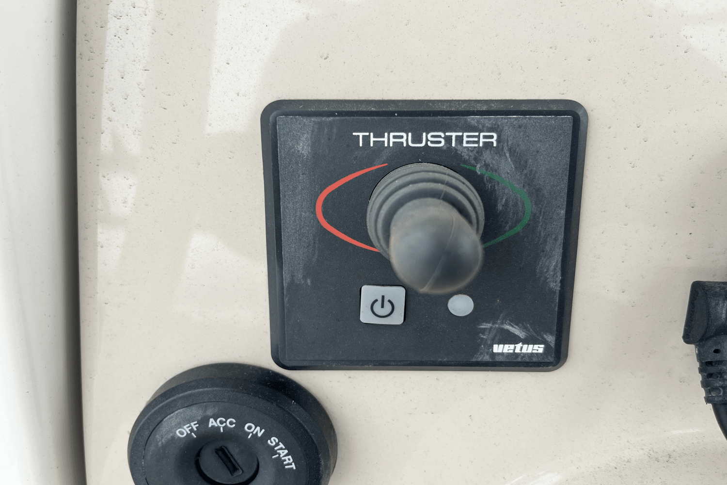2019 Boston Whaler 230 OUTRAGE Image Thumbnail #4