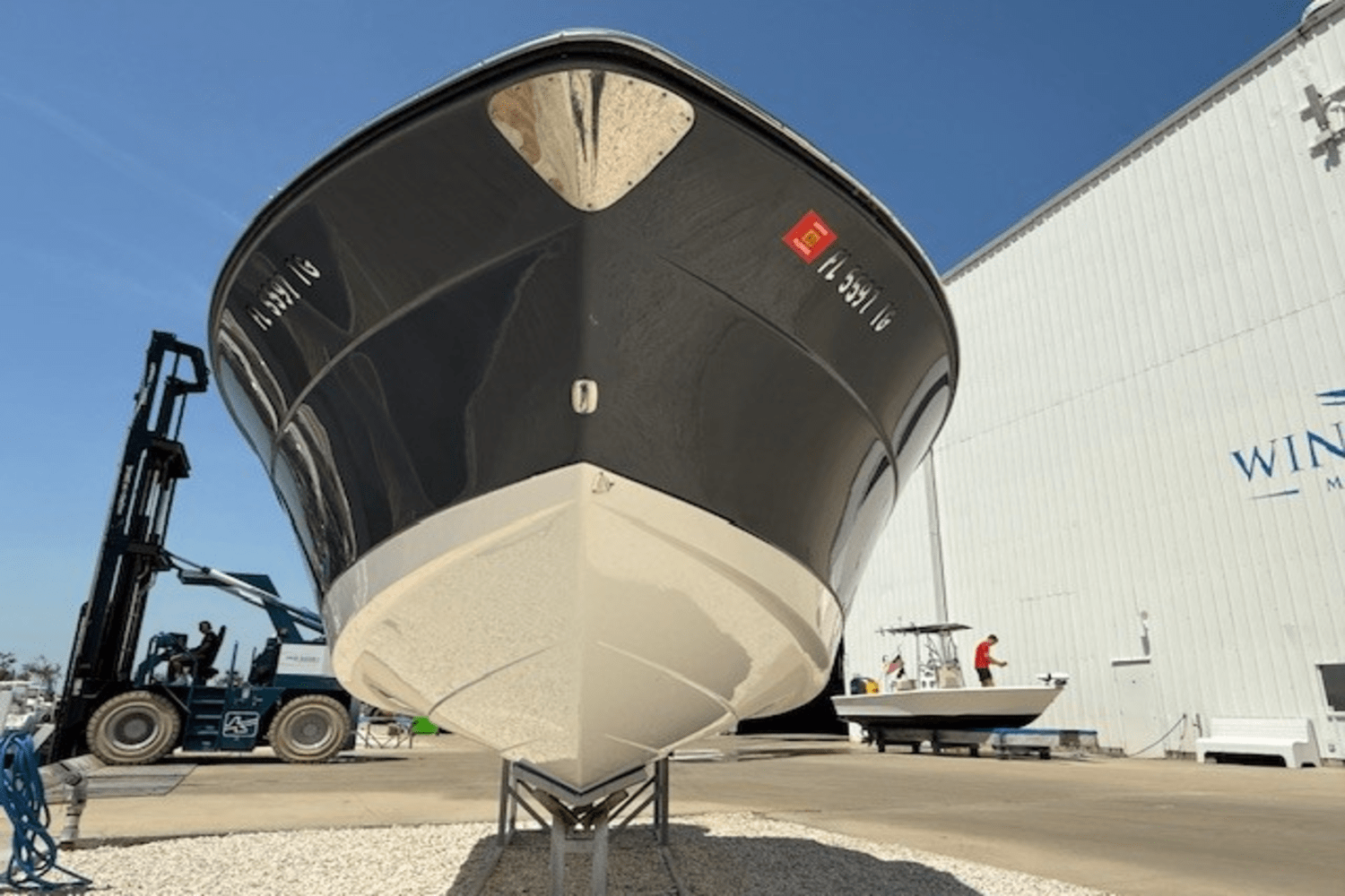 2022 Robalo R222 Image Thumbnail #7