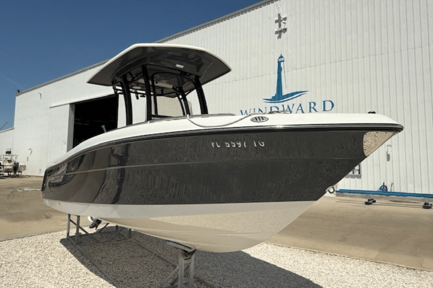 2022 Robalo R222 Image Thumbnail #6