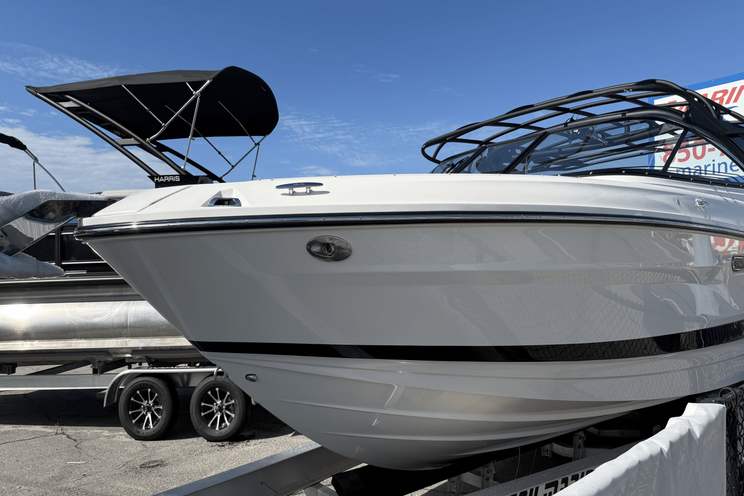 2026 Sea Ray SLX 260 Outboard Image Thumbnail #1
