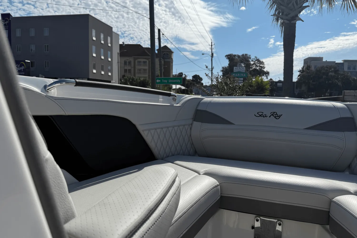2026 Sea Ray SLX 260 Outboard Image Thumbnail #26
