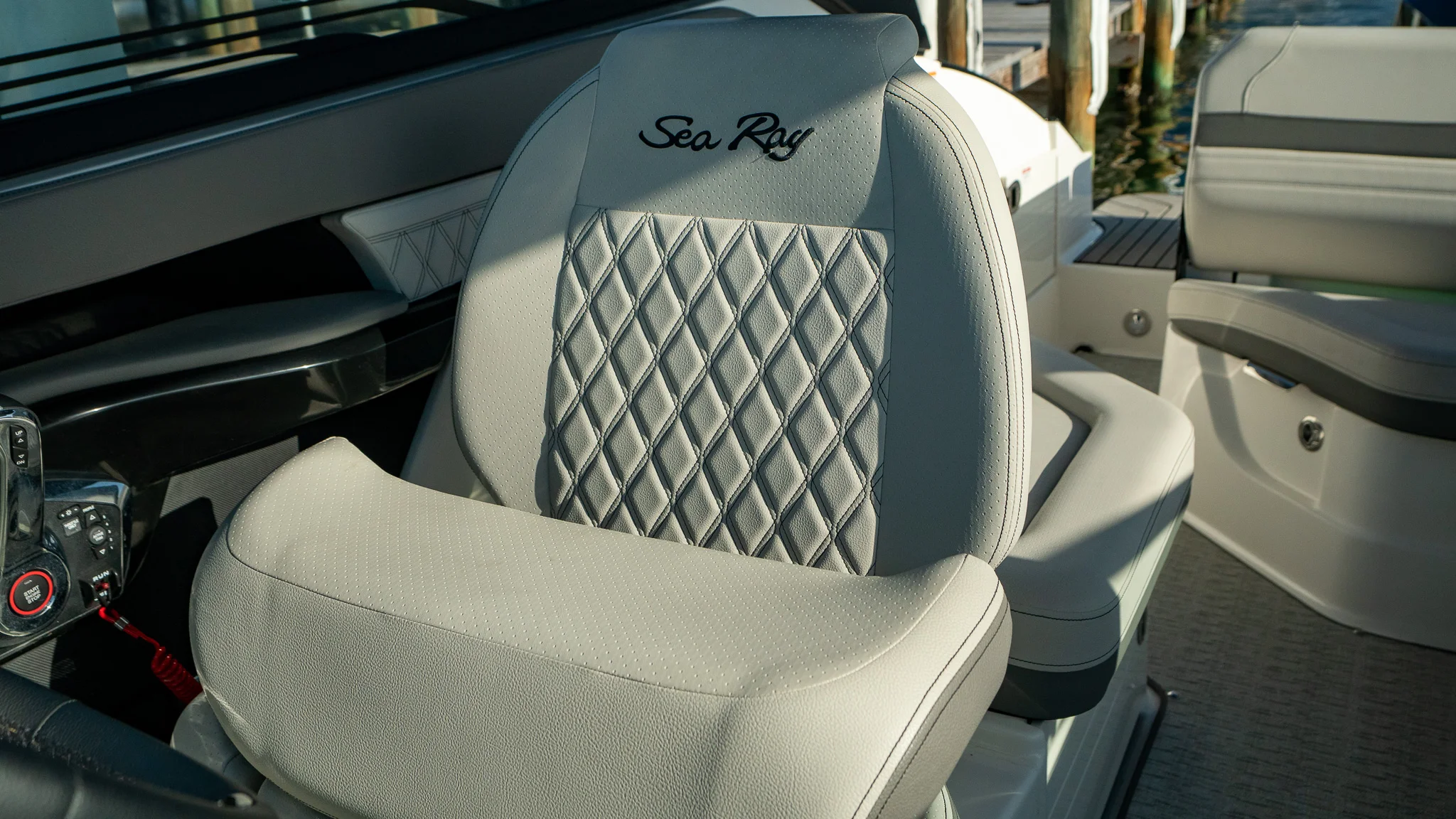 2026 Sea Ray SLX 260 Outboard Image Thumbnail #36