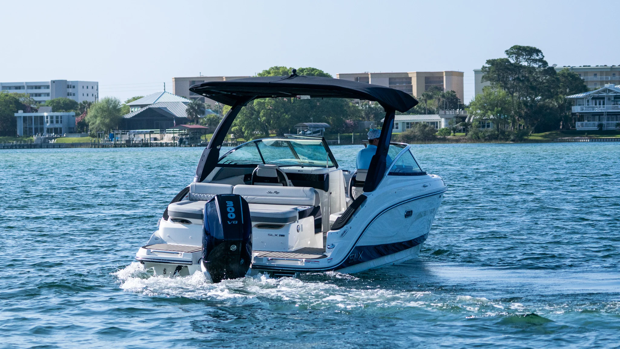 2026 Sea Ray SLX 260 Outboard Image Thumbnail #6