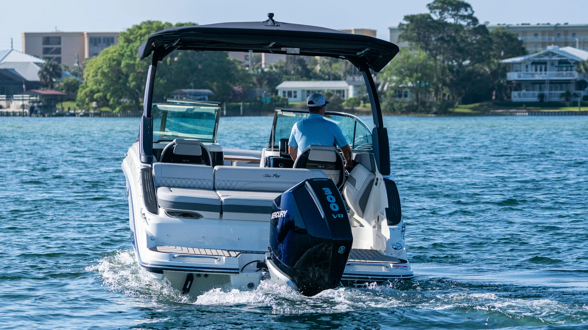 2026 Sea Ray SLX 260 Outboard Image Thumbnail #5