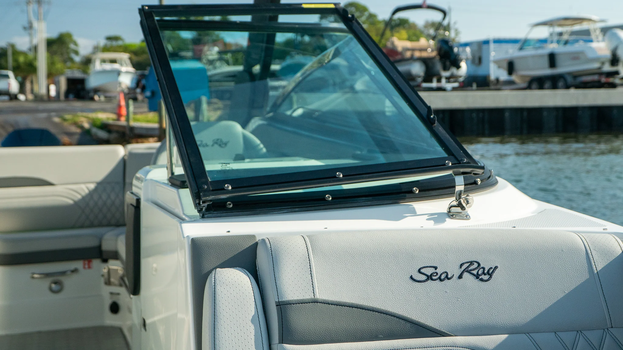 2026 Sea Ray SLX 260 Outboard Image Thumbnail #45