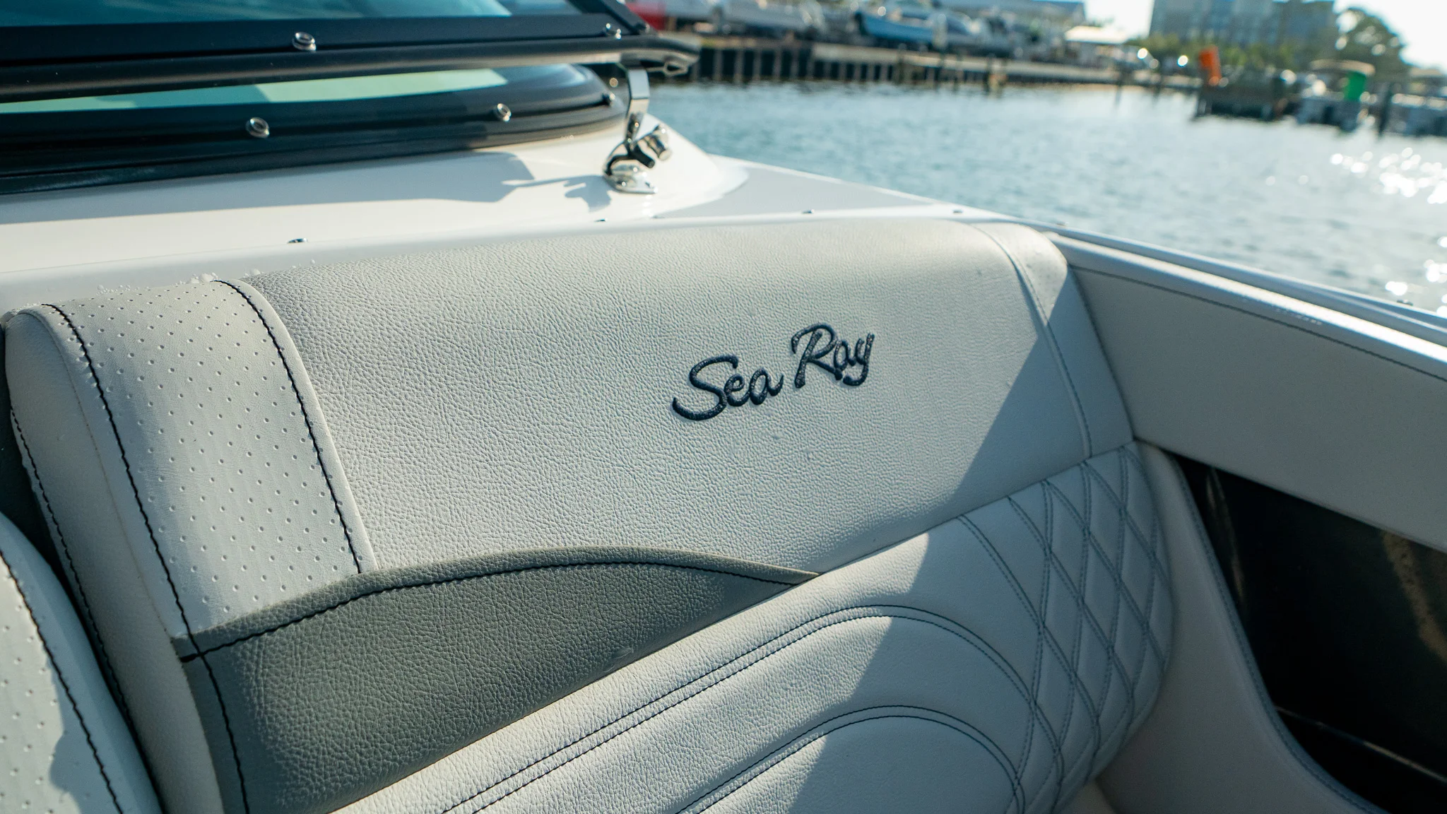 2026 Sea Ray SLX 260 Outboard Image Thumbnail #42