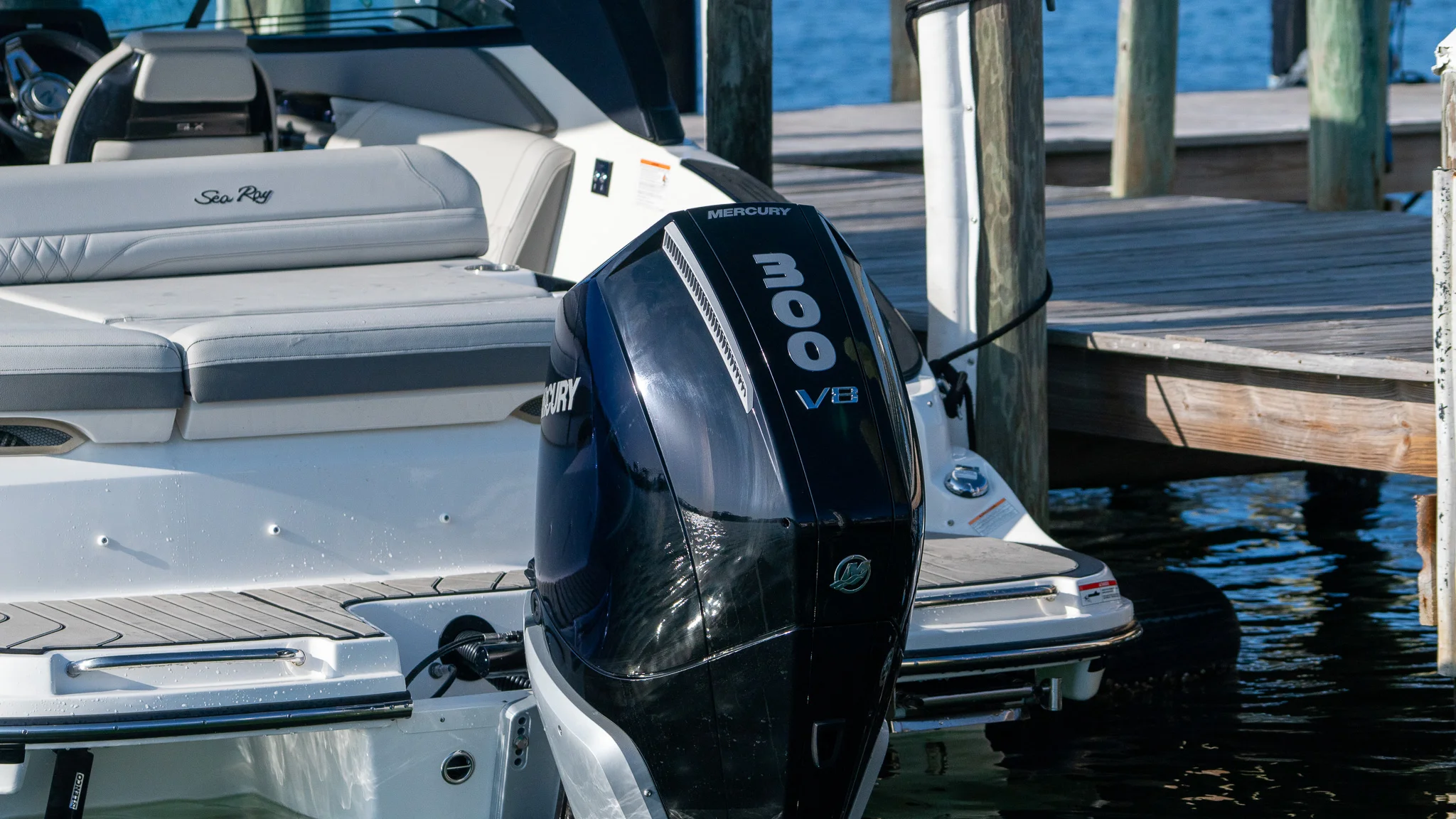 2026 Sea Ray SLX 260 Outboard Image Thumbnail #21