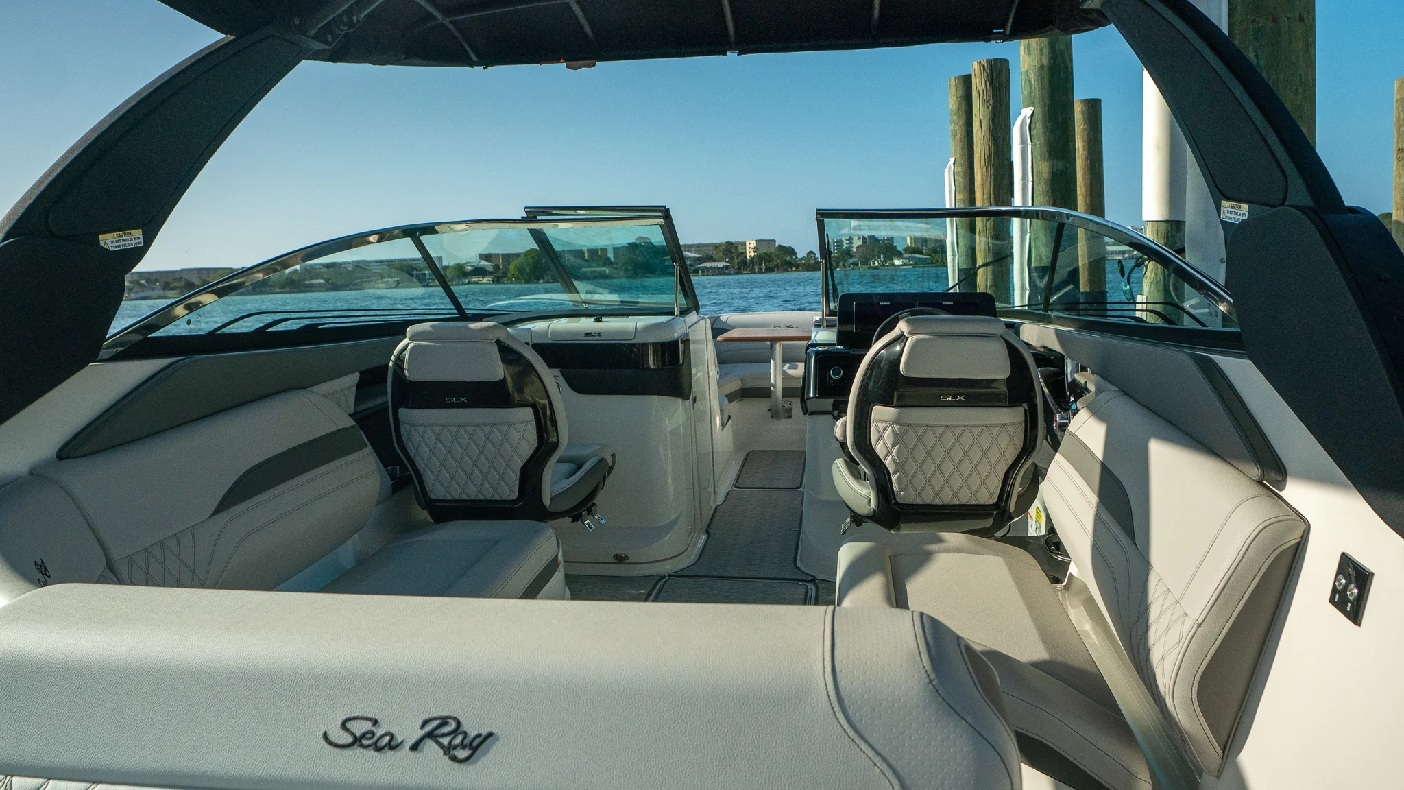 2026 Sea Ray SLX 260 Outboard Image Thumbnail #26