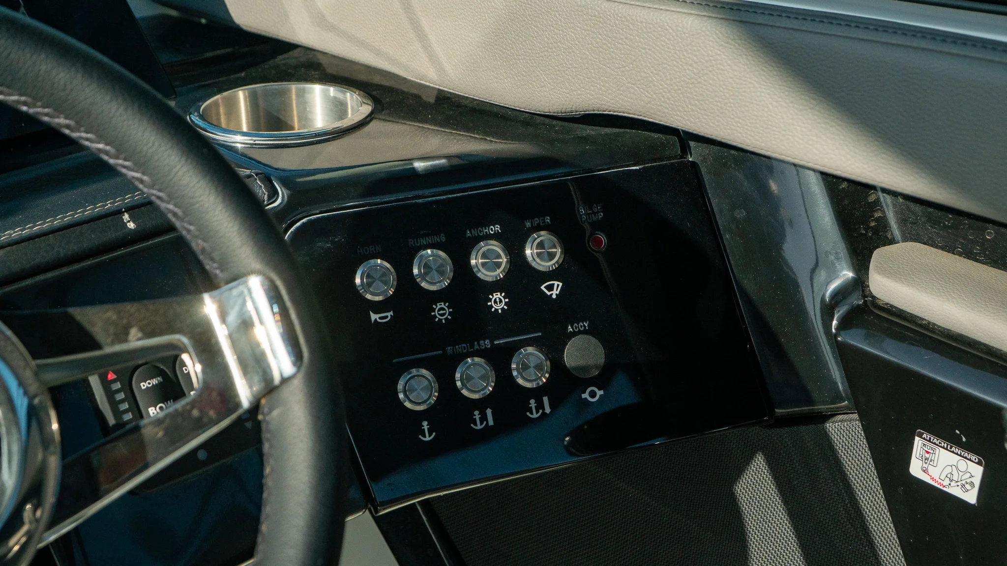 2026 Sea Ray SLX 260 Outboard Image Thumbnail #35