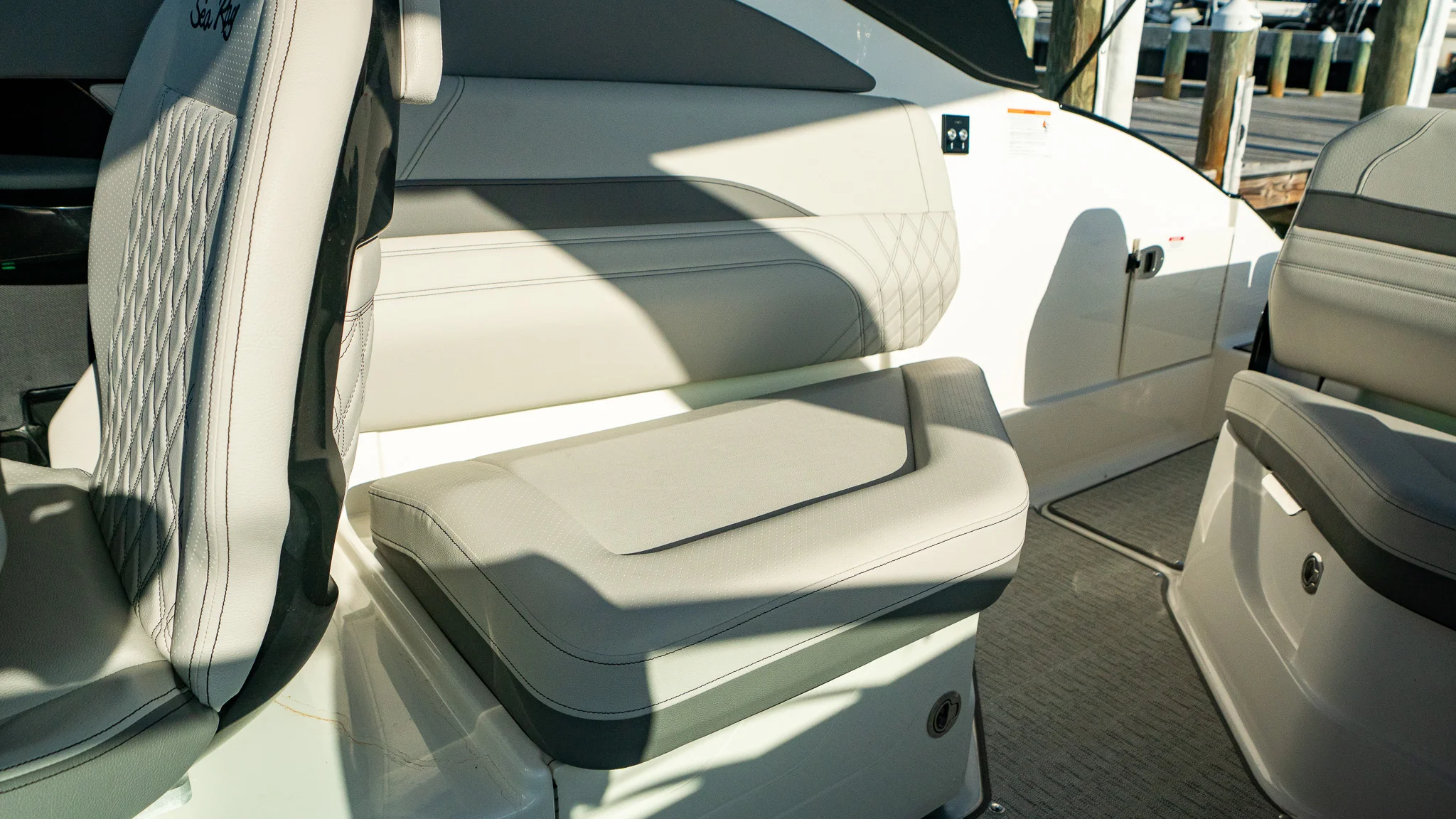 2026 Sea Ray SLX 260 Outboard Image Thumbnail #39