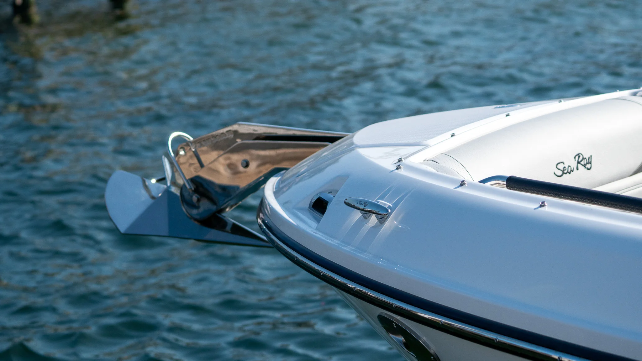 2026 Sea Ray SLX 260 Outboard Image Thumbnail #17