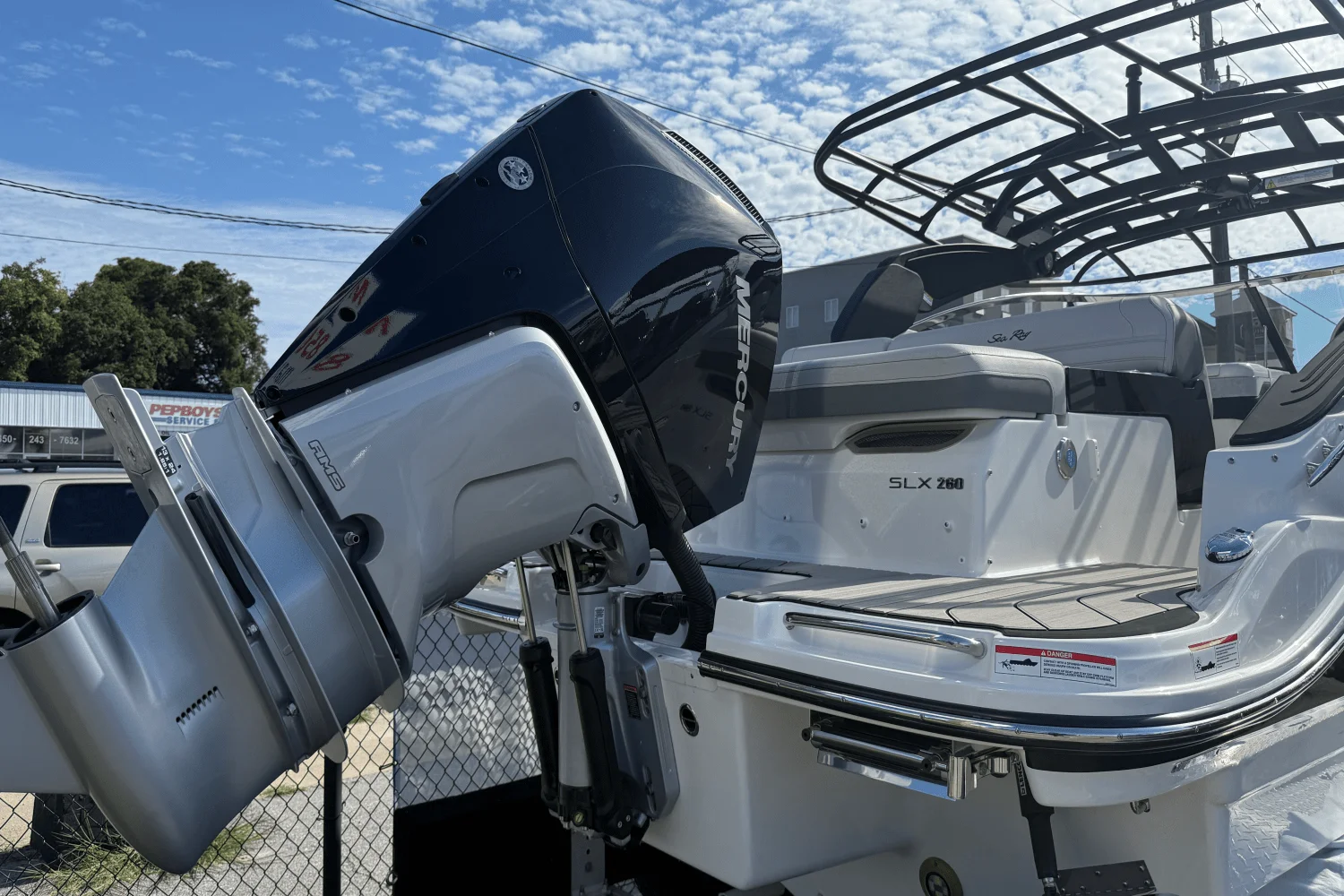 2026 Sea Ray SLX 260 Outboard Image Thumbnail #30