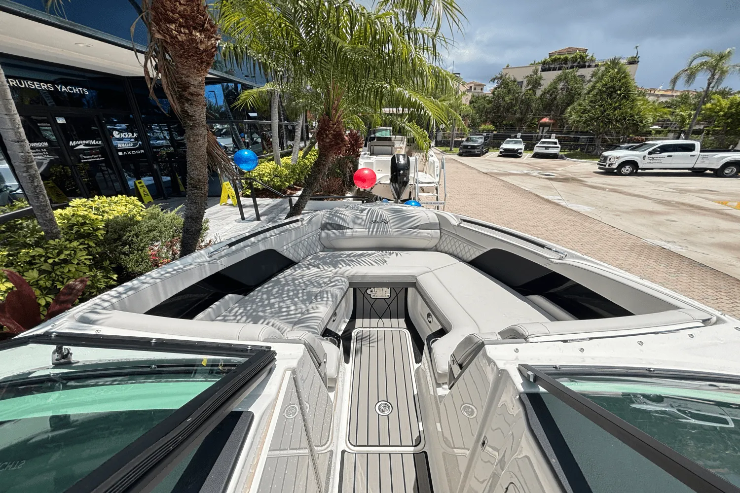 2025 Sea Ray SLX 260 Outboard Image Thumbnail #25