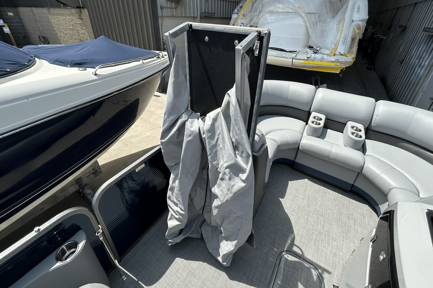 2019 Manitou OASIS RF VP Image Thumbnail #12