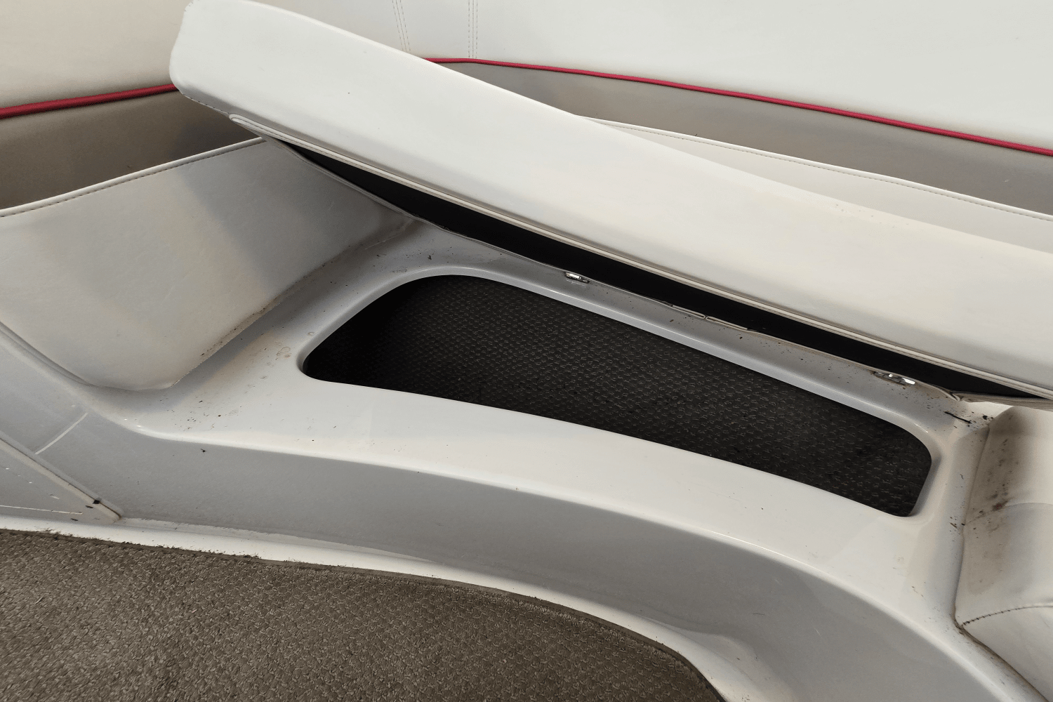 2002 Four Winns 210H Image Thumbnail #9