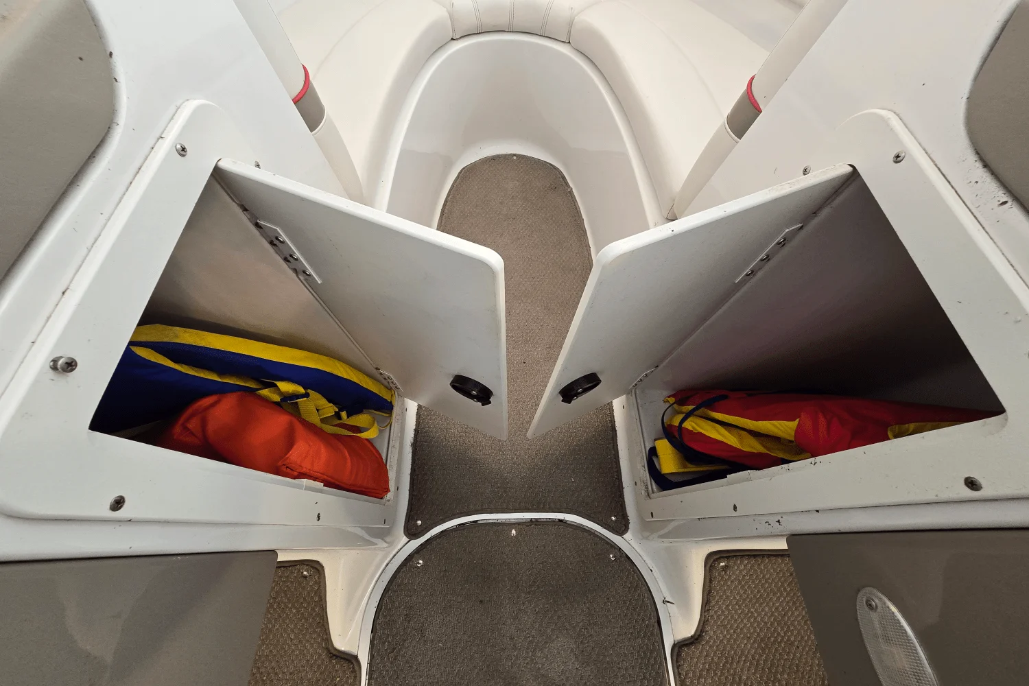 2002 Four Winns 210H Image Thumbnail #8