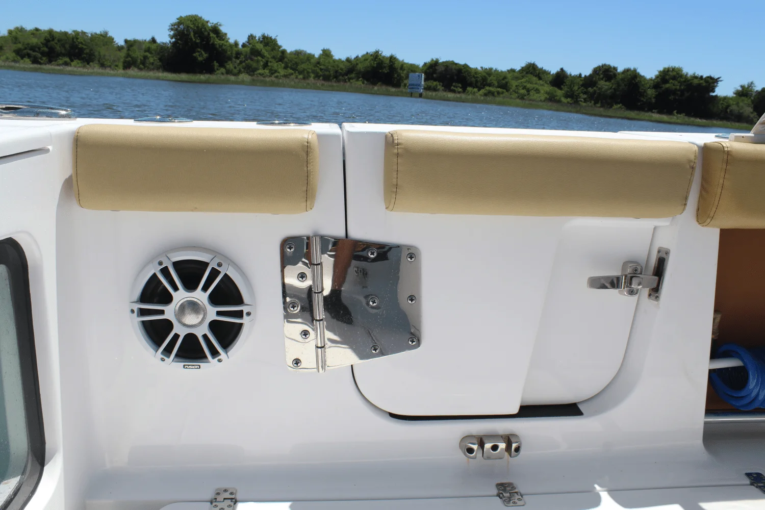 2024 Sportsman 282 OPEN Image Thumbnail #26