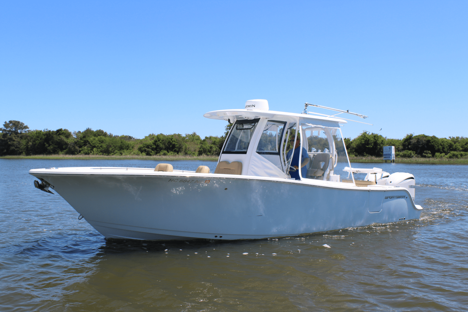 2024 Sportsman 282 OPEN Image Thumbnail #1