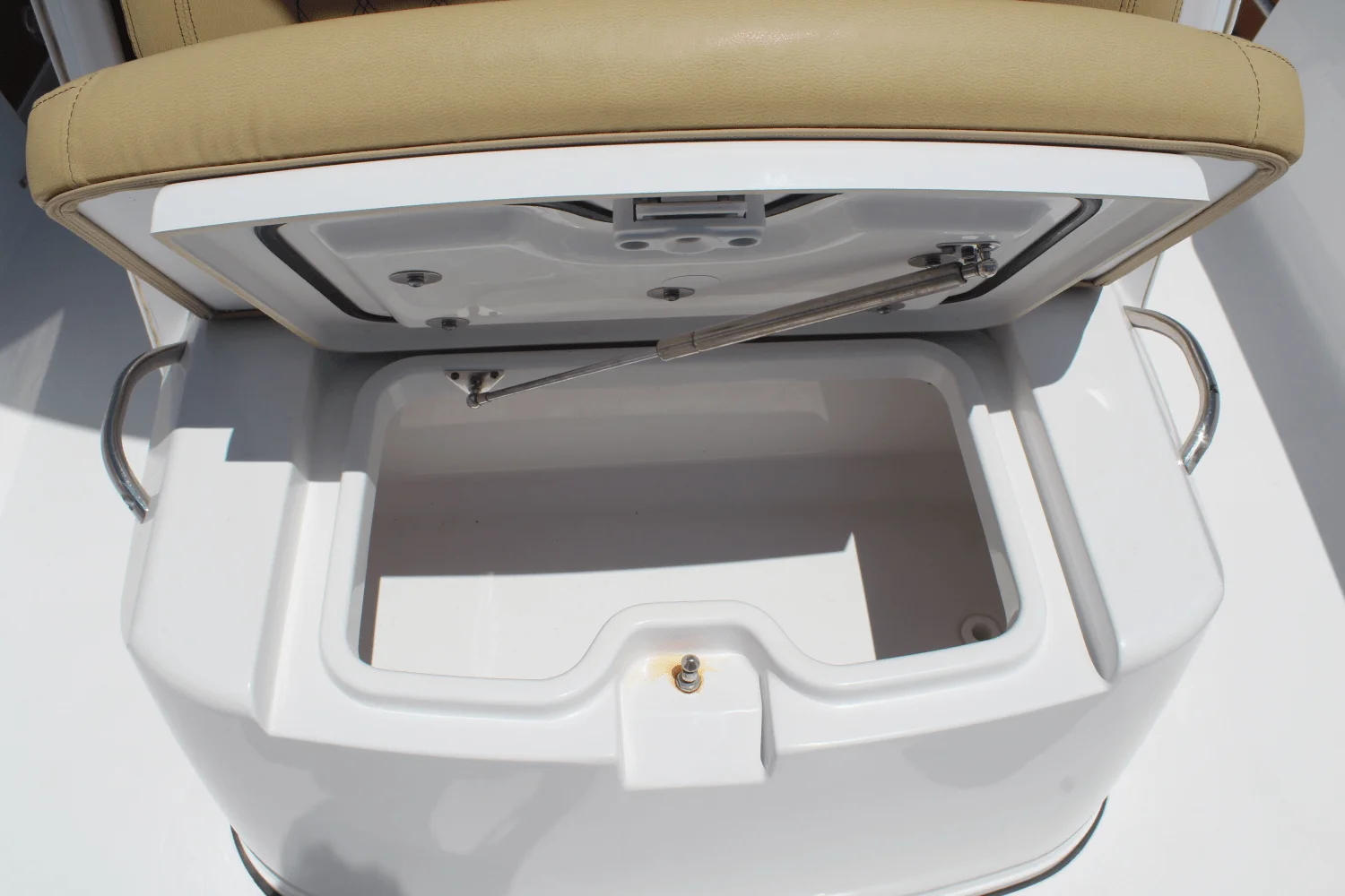 2024 Sportsman 282 OPEN Image Thumbnail #38