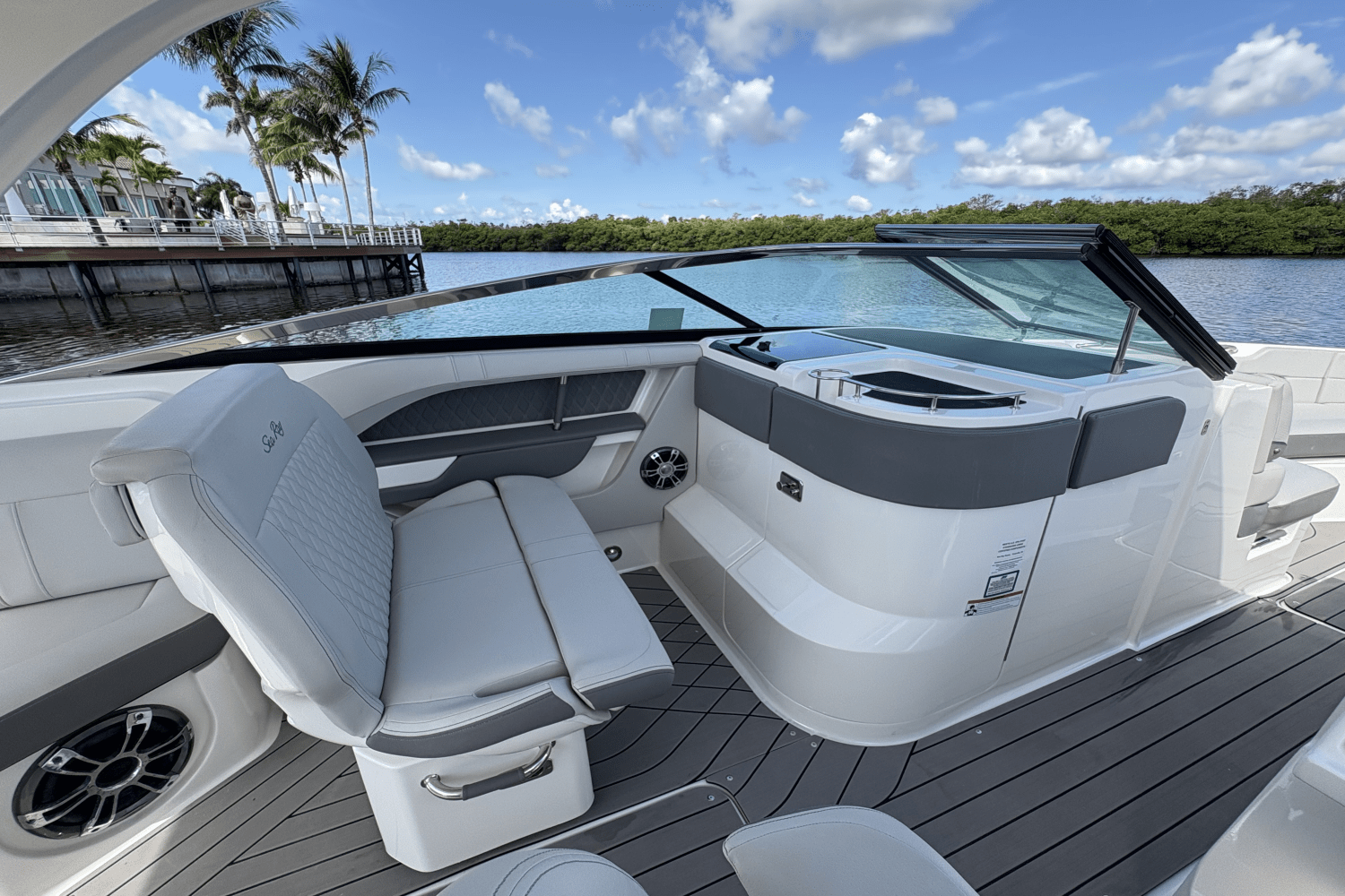 2022 Sea Ray 310 SLX-OB Image Thumbnail #23