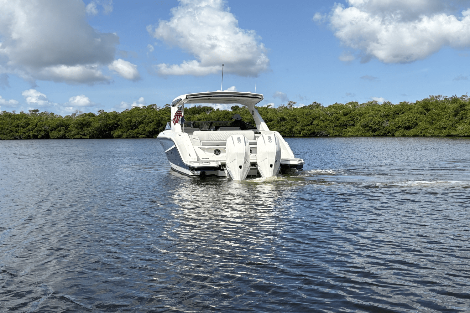 2022 Sea Ray 310 SLX-OB Image Thumbnail #11
