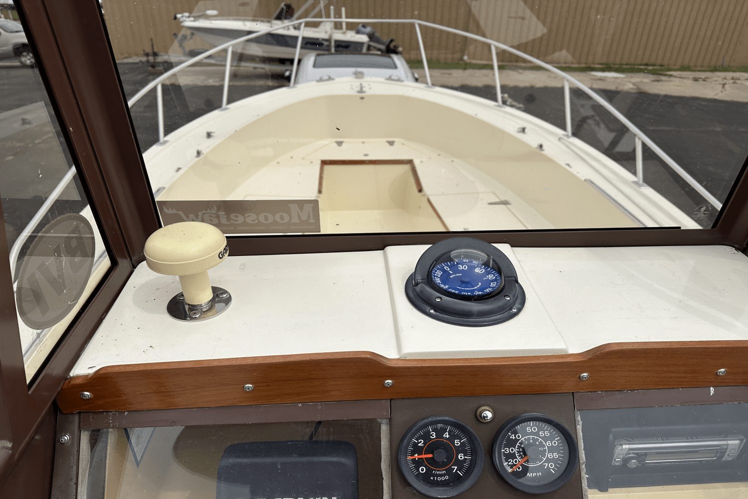 1989 Mako 231 Image Thumbnail #8