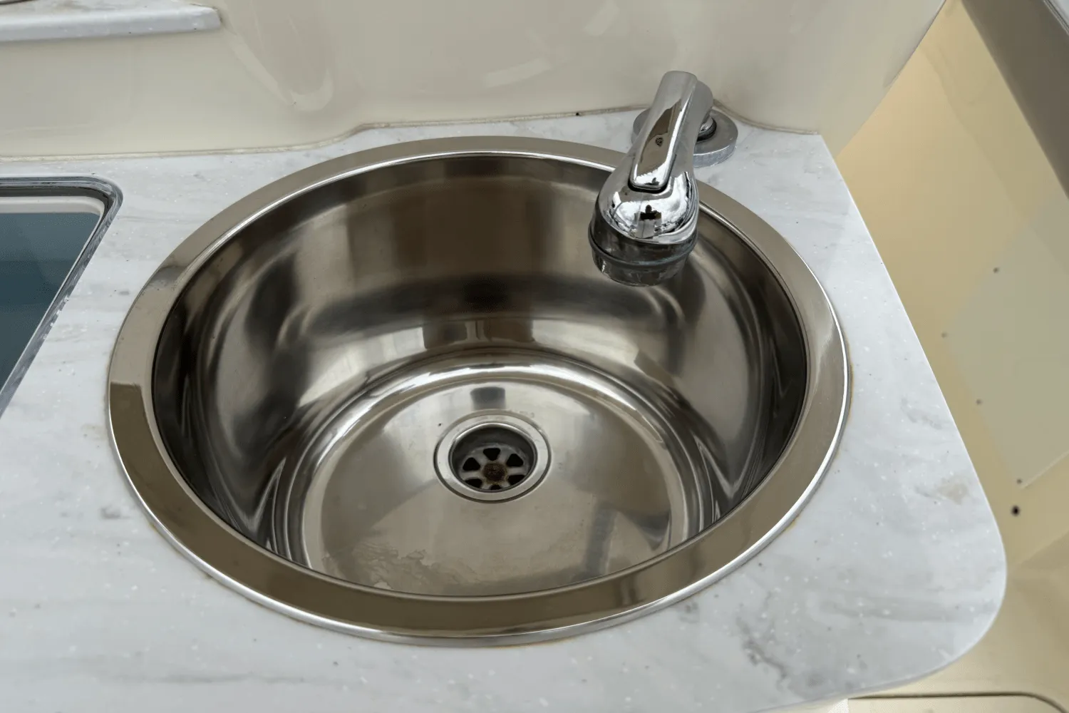 2023 Scout 305 LXF Image Thumbnail #30