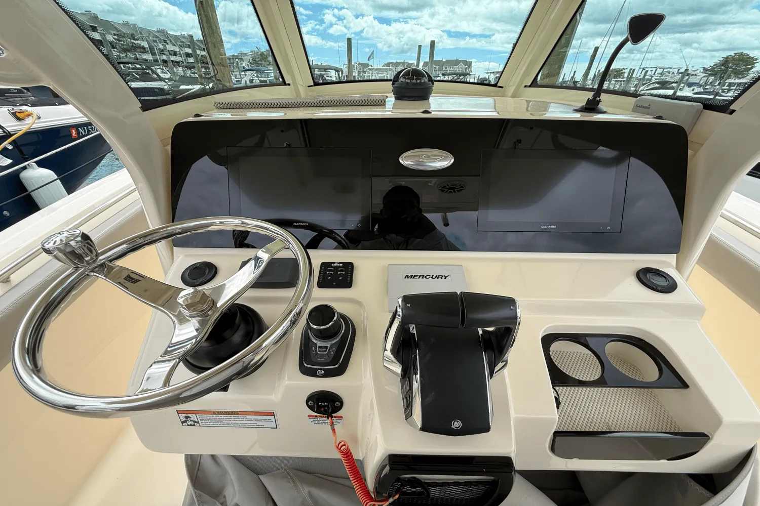 2023 Scout 305 LXF Image Thumbnail #9