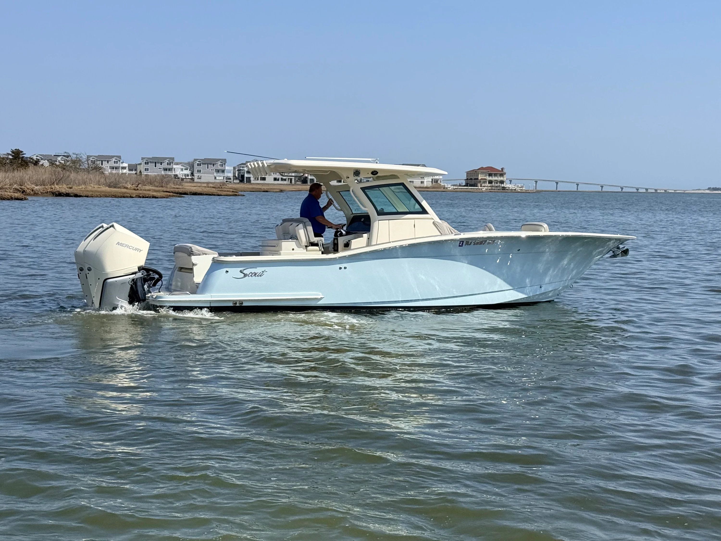 2023 Scout 305 LXF Image Thumbnail #1