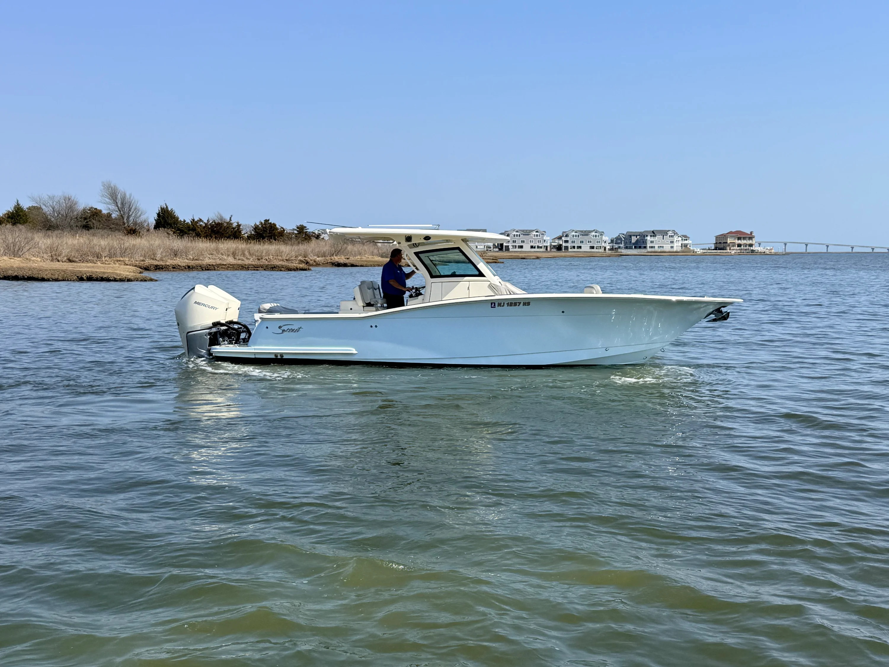 2023 Scout 305 LXF Image Thumbnail #2