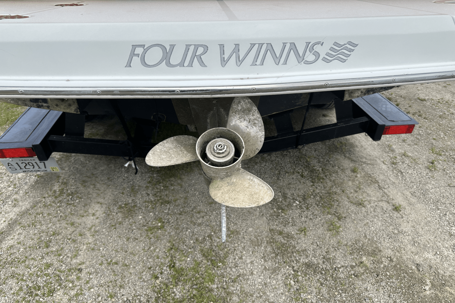 2004 Four Winns 234FS Image Thumbnail #7