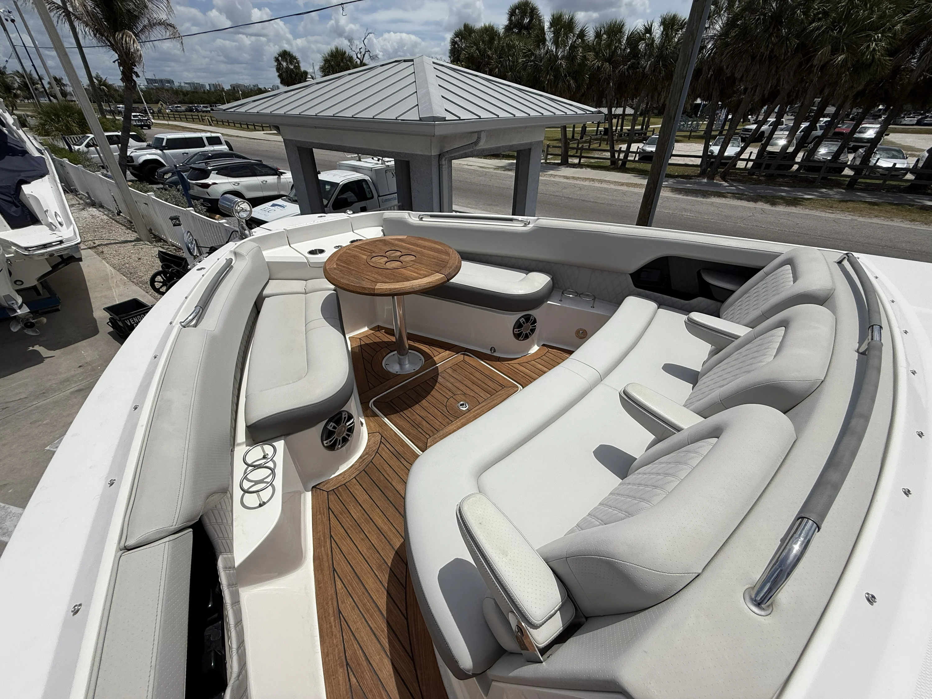 2020 Sea Ray SLX 400 OB Image Thumbnail #11