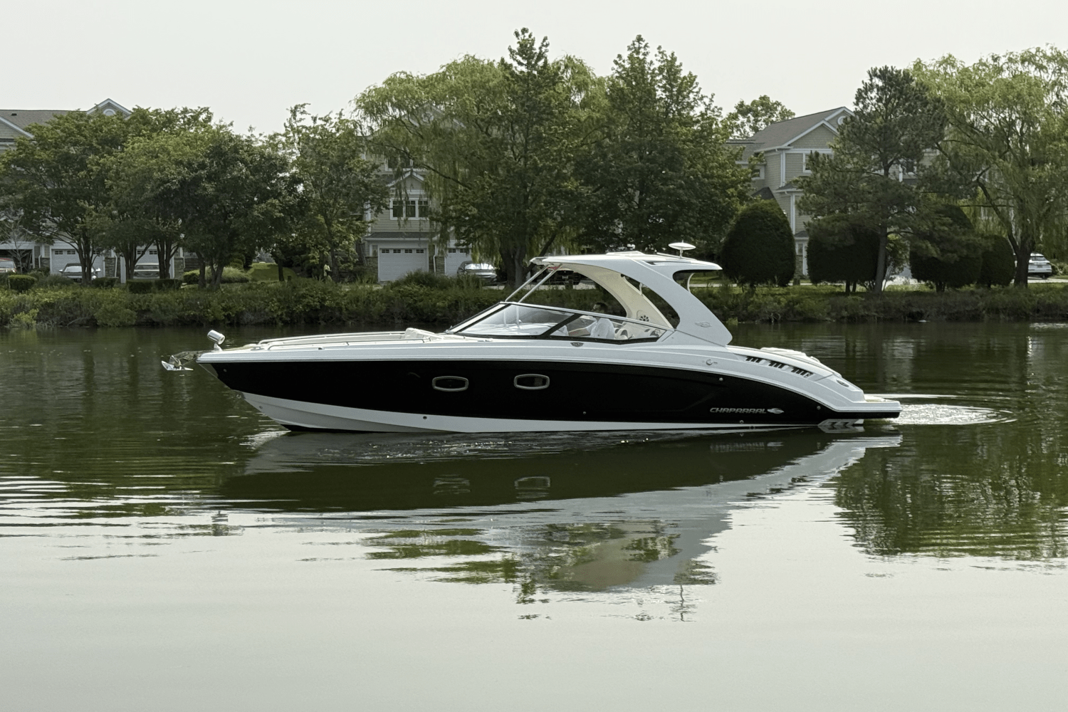 2015 Chaparral 327 SSX Image Thumbnail #2
