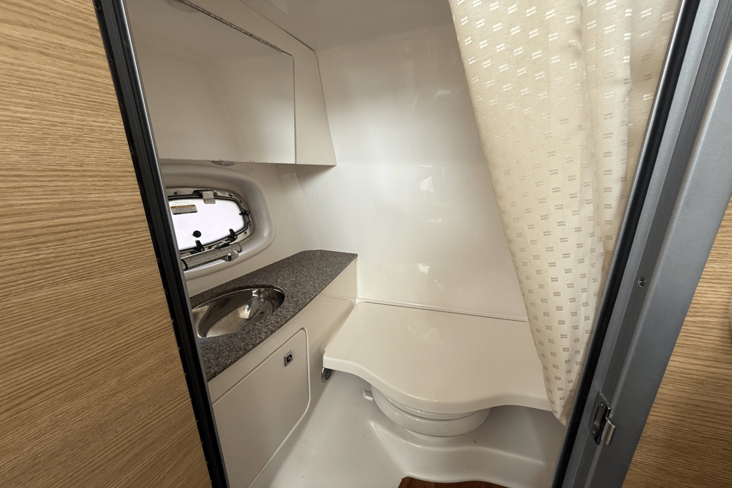 2015 Chaparral 327 SSX Image Thumbnail #25