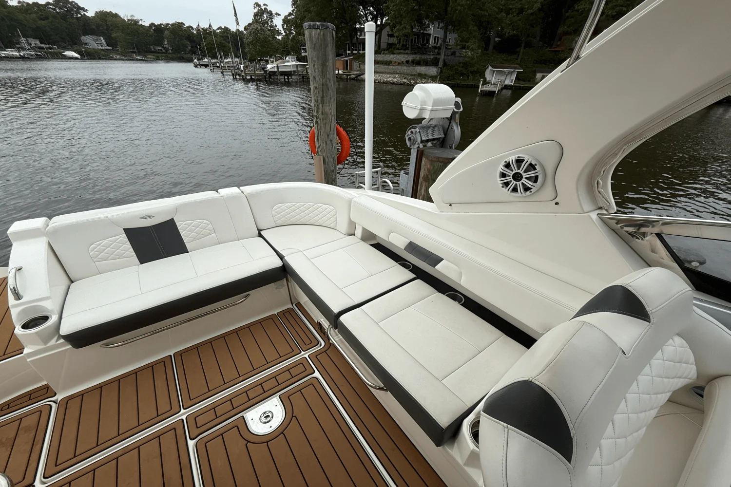 2015 Chaparral 327 SSX Image Thumbnail #14