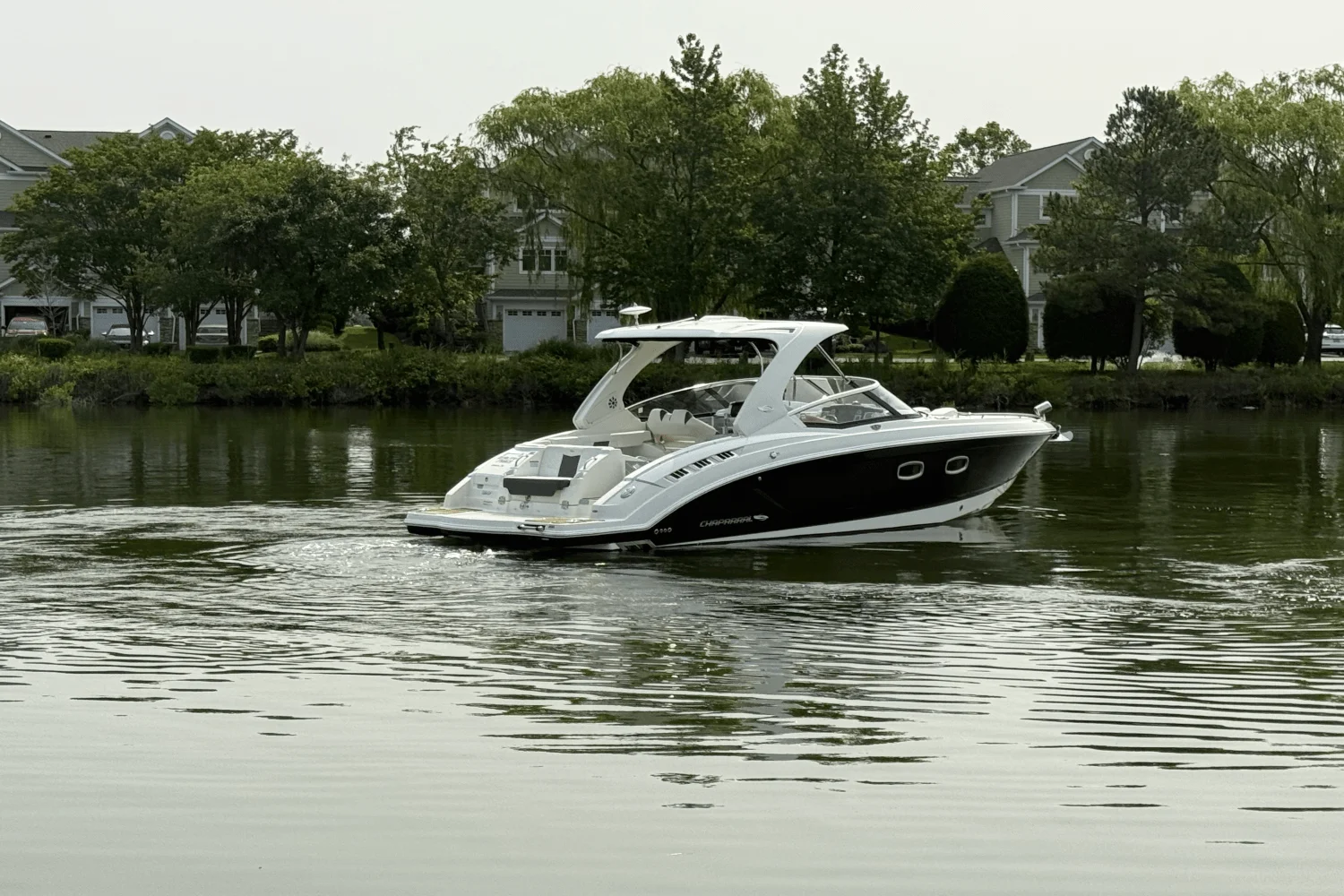 2015 Chaparral 327 SSX Image Thumbnail #2