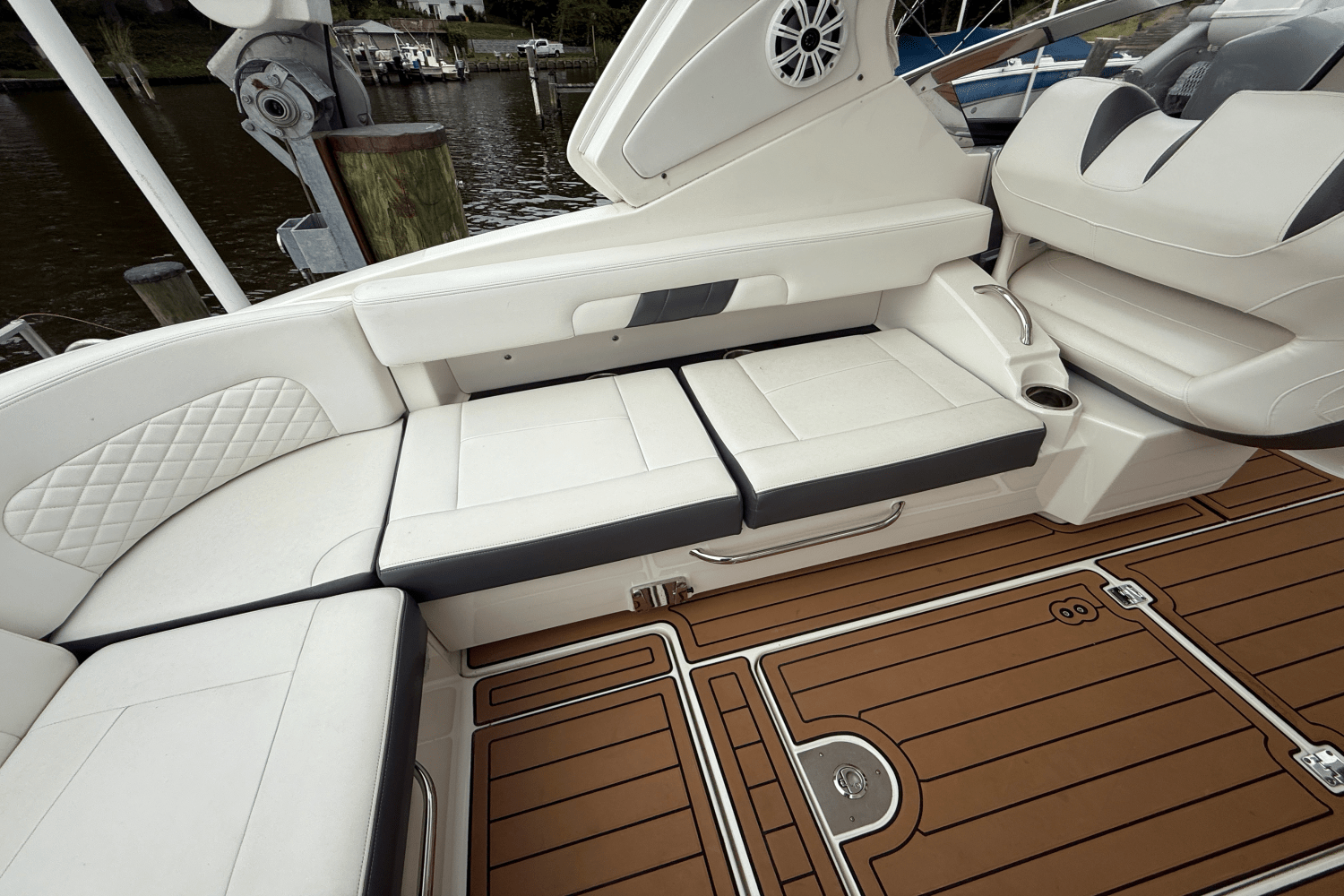 2015 Chaparral 327 SSX Image Thumbnail #13