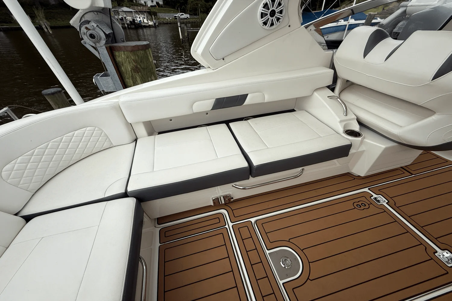 2015 Chaparral 327 SSX Image Thumbnail #13