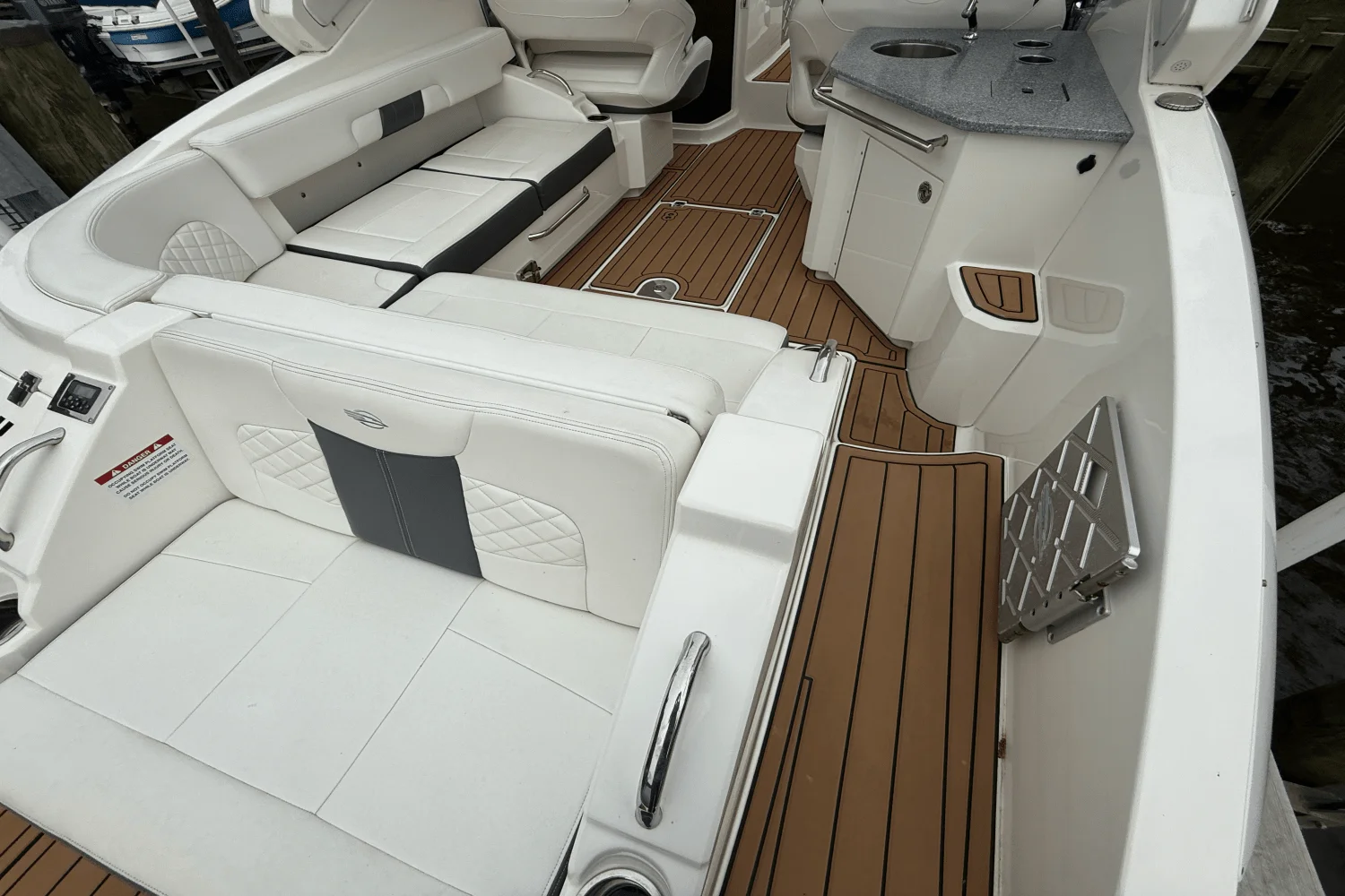 2015 Chaparral 327 SSX Image Thumbnail #9